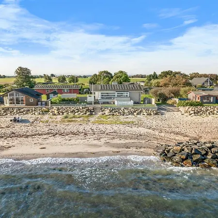 Diderik - 5m From The Sea By Interhome Vakantiehuis *