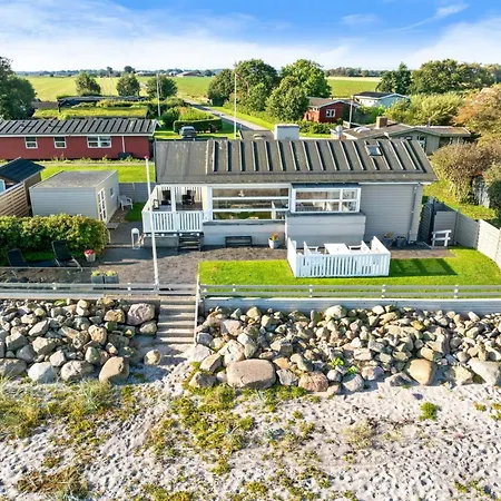 Diderik - 5m From The Sea By Interhome